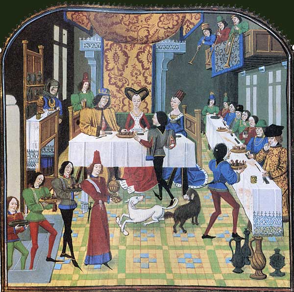 Måleri av en festsal. I högsätet sitter två kvinnor bredvid en man med krona på huvudet. Vid ett långbord sitter män med kulörta fotsida dräkter. 